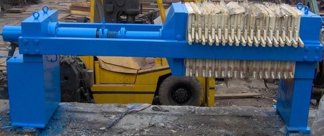 ѹ�˻�ˮƽ����߳��������г�